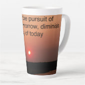 Tasse de Latte Coucher de soleil avec citation (Angle droit)