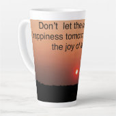 Tasse de Latte Coucher de soleil avec citation (Angle gauche)