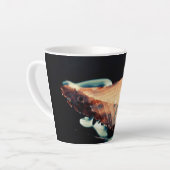 Tasse de latte d'art d'automne (Angle gauche)