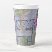 Tasse de latte de banc de jardin d'été (Devant)