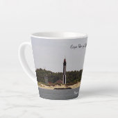Tasse de latte du phare de Cape Henry (Angle gauche)