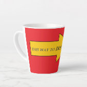Tasse de latte 'Par ici pour les donuts' (Angle gauche)