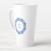 Tasse de latte Sat Nam (Angle gauche)