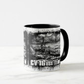 Tasse de Lexington de porte-avions (Devant droit)