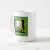 Tasse de l'Irlande d'amour du jour I de St Patrick (Devant gauche)