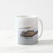Tasse de l'Iroquois UH-1 (Devant droit)