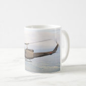 Tasse de l'Iroquois UH-1 (Devant droit)