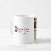Tasse de logo des soins des animaux de collines de (Devant gauche)