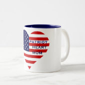 Tasse de MAMAN de COEUR de PATRIOTE (Devant droit)