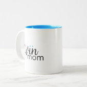 Tasse de maman de jumeau de garçon de garçon (Devant gauche)