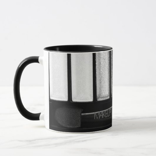Tasse de maquilleur (Gauche)