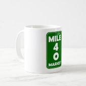 Tasse de marqueur du mille de la vie - 40 (Devant gauche)