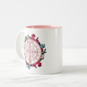 Tasse de médaille de St.Benedict (Devant gauche)