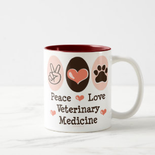 Tasse de médecine vétérinaire d'amour de paix