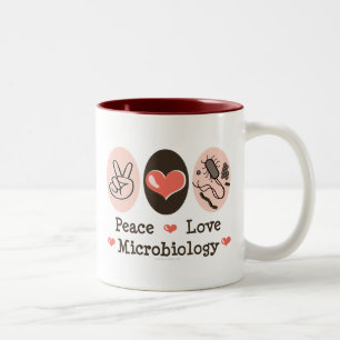 Tasse de microbiologie d'amour de paix