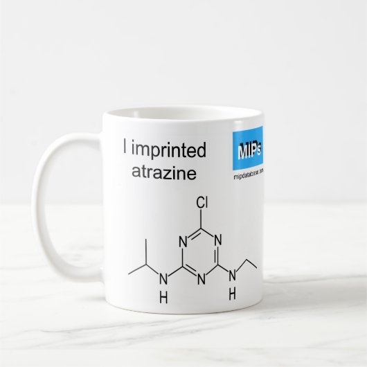tasse de modèle d'atrazine (Gauche)