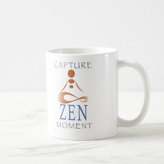 Tasse de moment de zen de capture