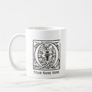 Tasse de monogramme de la lettre O
