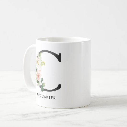 Tasse de monogramme, monogramme floral C, cadeau (Devant gauche)