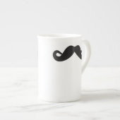 Tasse de moustache (Devant droit)