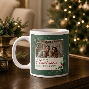 Tasse de Noël avec photo botanique verte classique