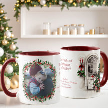 Tasse de Noël vintage avec fenêtre et houx