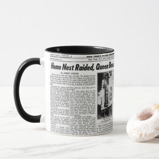 Tasse de nouvelles d'émeutes de Stonewall (Avec donut)