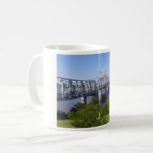 Tasse de pont du fleuve Mississippi (Devant gauche)