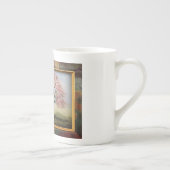 Tasse de porcelaine tendre dans ma magnolia (Droite)