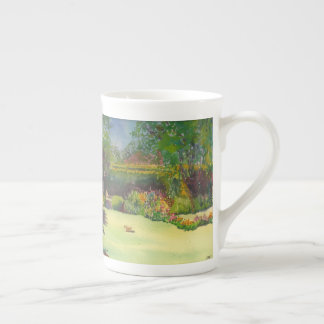Tasse de porcelaine tendre d'aquarelle du jardin