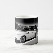 Tasse de roadster de Datsun (Centre)