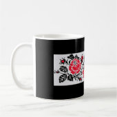Tasse de roses rouges de broderie de Vyshyvanka (Gauche)
