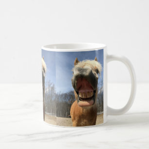 Tasse de sourire de cheval de Haflinger