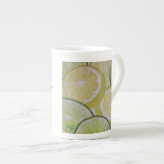 Tasse de spécialité - tranches de citron et de