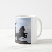 Tasse de statue de Boadicea (Devant droit)