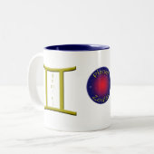 Tasse de symbole de zodiaque de Gémeaux (Devant gauche)