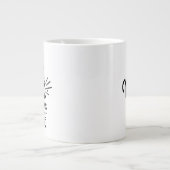 Tasse de taille Jumbo avec "La vie commence après (Devant)