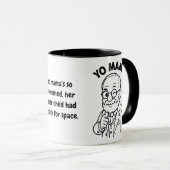 Tasse de thérapie Yo Mama – Enchevêtrement de l'en (Devant droit)