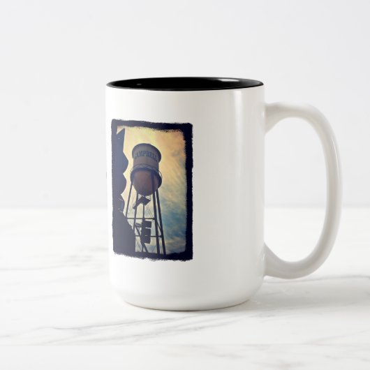 Tasse de ton de la tour d'eau de Campbell CA deux (Droit)