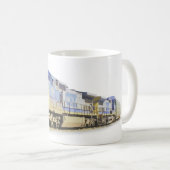Tasse de train diesel-électrique (Devant droit)