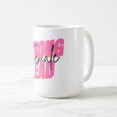Tasse de typographie d'autonomisation 'Femme forte (Devant droit)