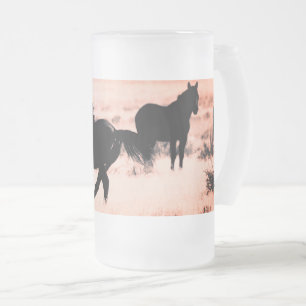 Tasse de verre givrée de 16 oz avec CHEVAUX SAUVAG