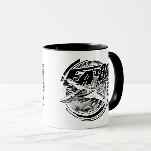 Tasse de vibreur d'EA-18G (Devant droit)
