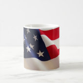 Tasse de "VIEILLE GLOIRE" de DRAPEAU   des USA (Centre)