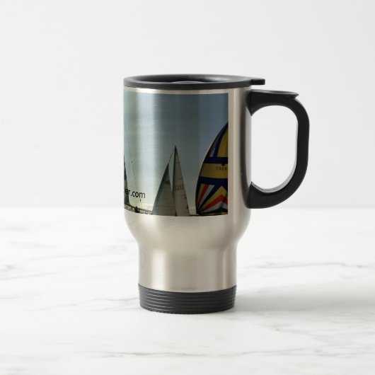 Tasse de voyage de bateau à voile (Droit)
