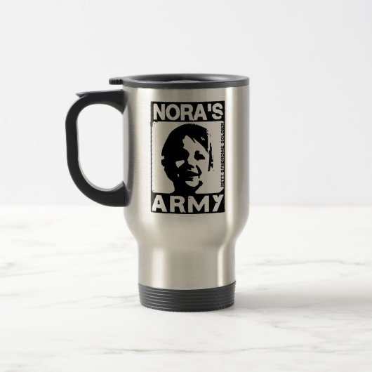 Tasse de voyage de l'armée de Nora (Gauche)