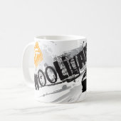 Tasse de VOYOU de Tuned™ de rue (Devant gauche)