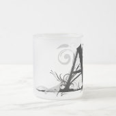 Tasse décorée d'un monogramme de "A" - (Centre)