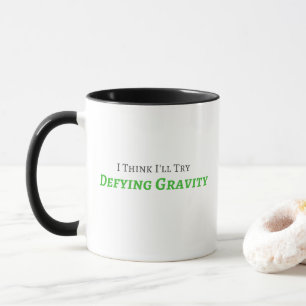 Tasse défiante de gravité