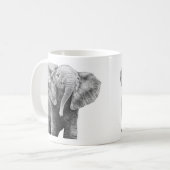 Tasse d'éléphant africain de bébé (Devant gauche)